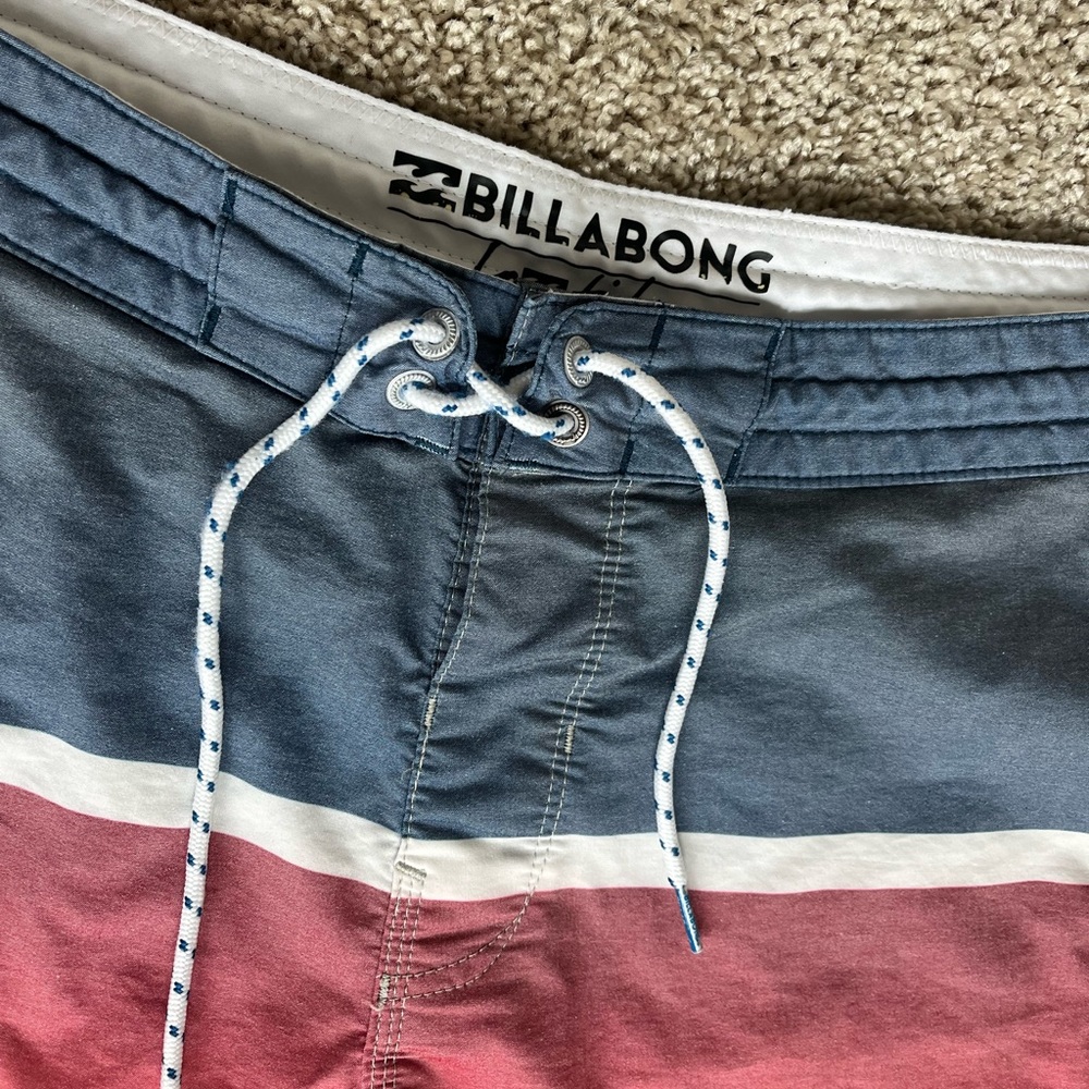 Billabong Men’s Board Shorts - Picture 4 of 6